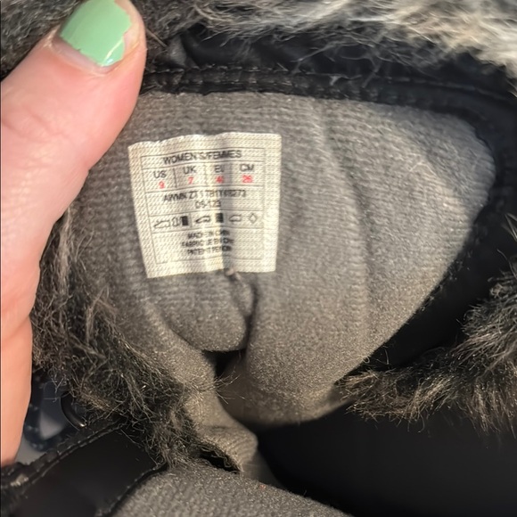 The North Face Black Winter Rain Boots with Insulation